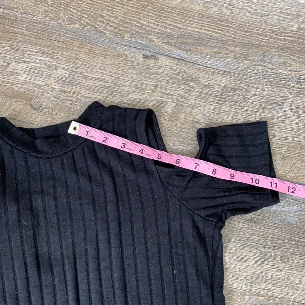 Pink Rose Cold Shoulder Black Medium Top